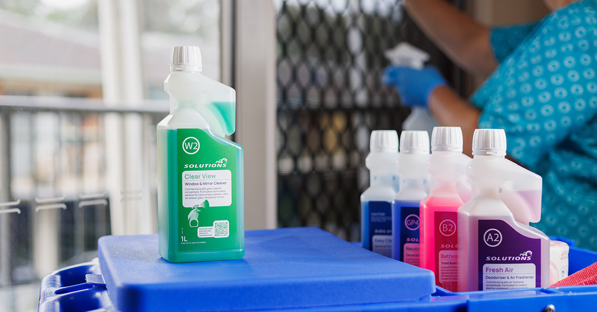 Discover the Smarter Way to Clean: Solutions® 1L Self-Dosing Concentrates